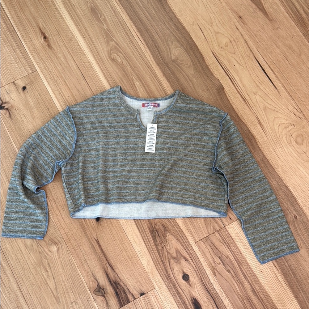 Urban Outfitters cropped top NWT!
